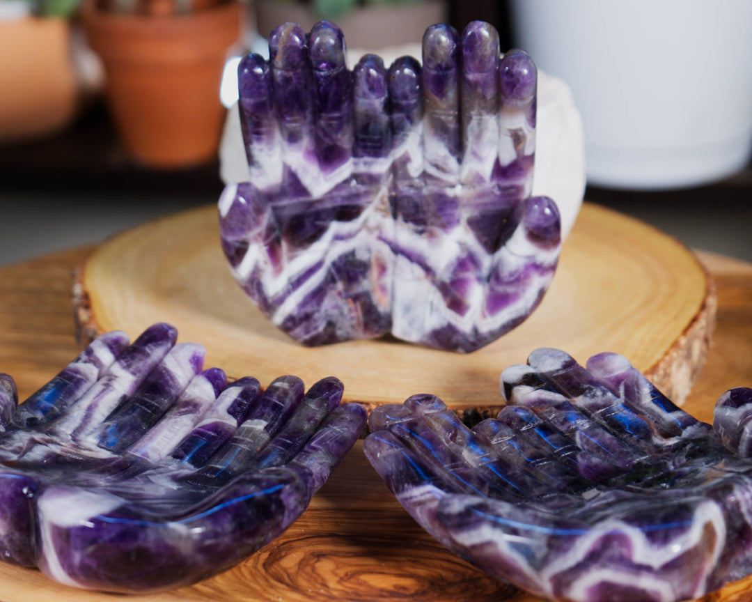 Hand Carved Chevron Amethyst Hands Trays, Amethyst Hands Tray for Crystal-Clear Focus - SOUTHBAYSALTS 