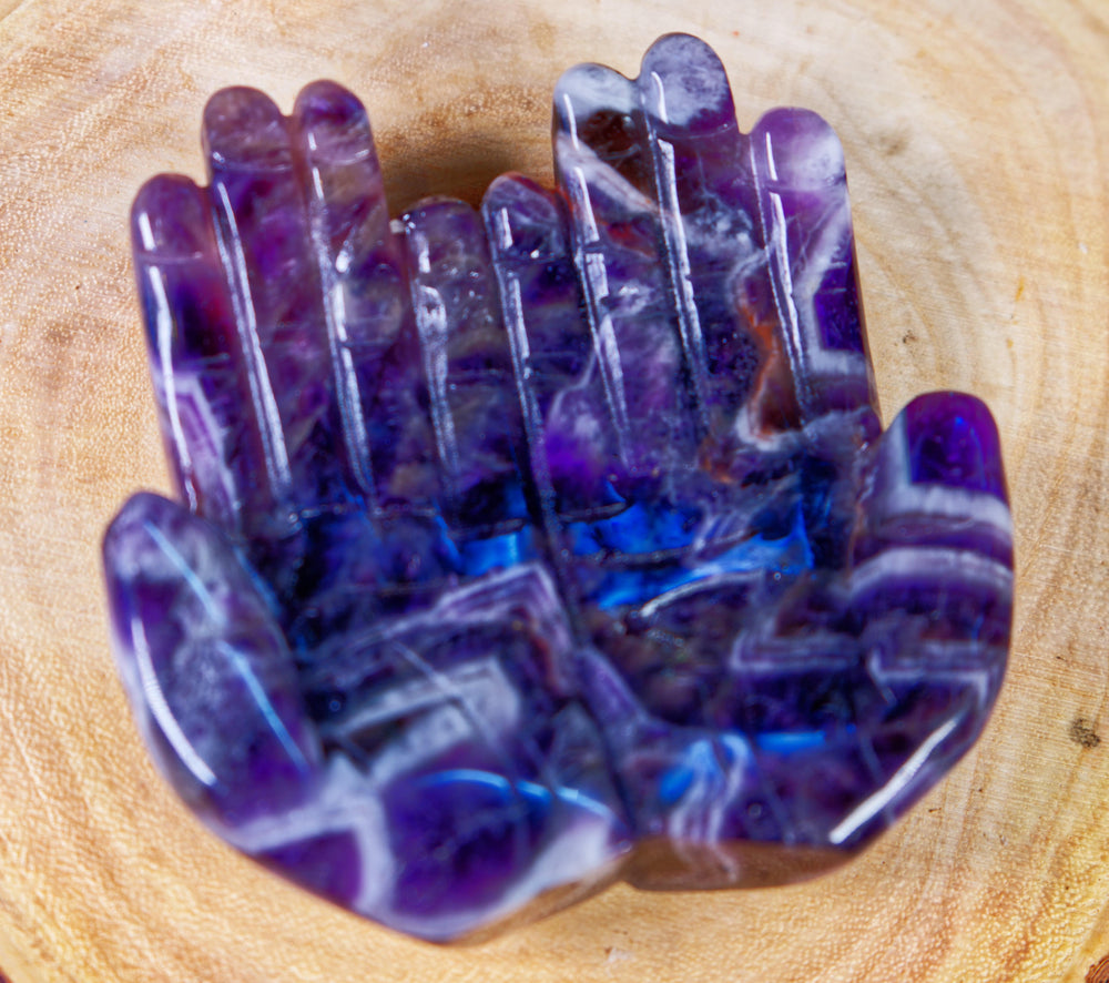 Hand Carved Chevron Amethyst Hands Trays, Amethyst Hands Tray for Crystal-Clear Focus - SOUTHBAYSALTS 