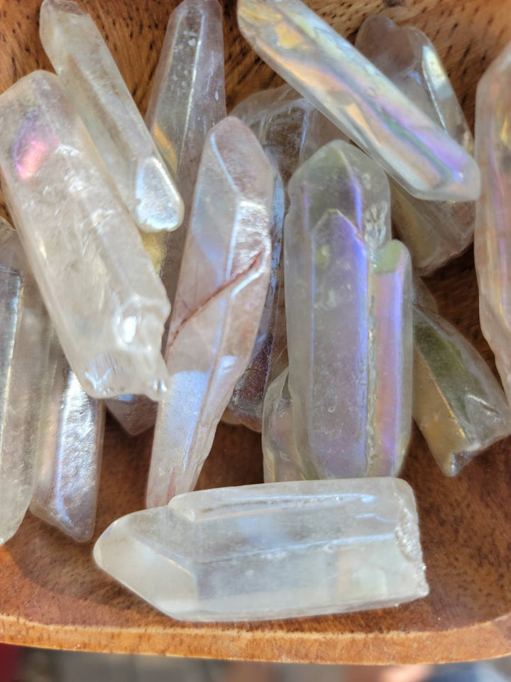 Aura Crystal Points, Spark Your Spirit: The Radiance of Aura Quartz - SOUTHBAYSALTS 