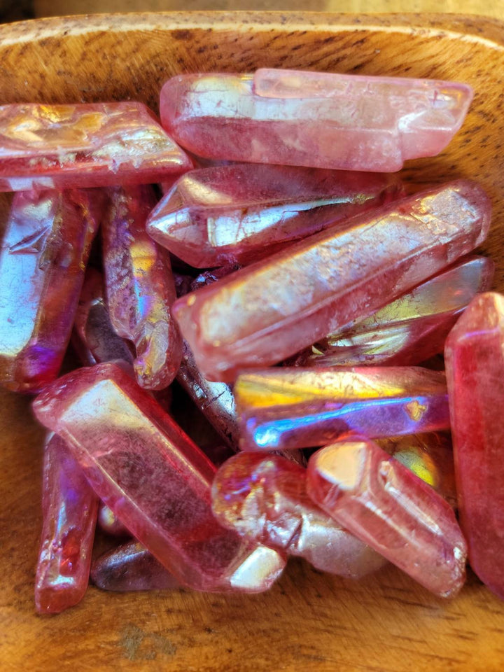 Aura Crystal Points, Spark Your Spirit: The Radiance of Aura Quartz - SOUTHBAYSALTS 