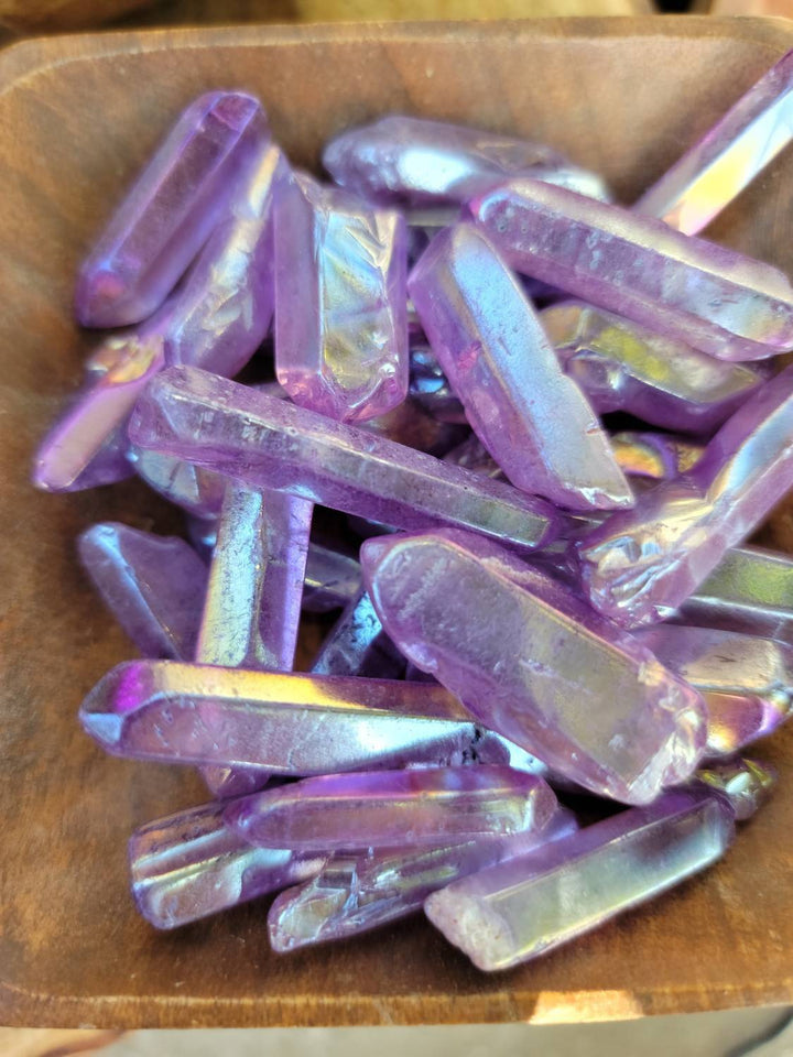 Aura Crystal Points, Spark Your Spirit: The Radiance of Aura Quartz - SOUTHBAYSALTS 