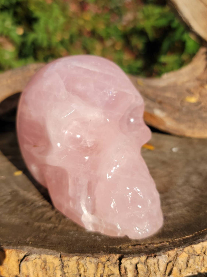 Rose Quartz Skull, Elegance with a Touch of Mystical Charm - SOUTHBAYSALTS 