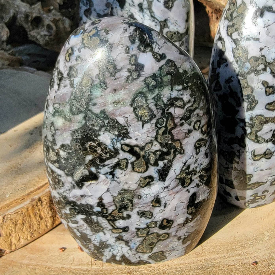 Mystical Merlinite, Heavenly Harmony: Discover the Wonders of Mystical Merlinite - SOUTHBAYSALTS 