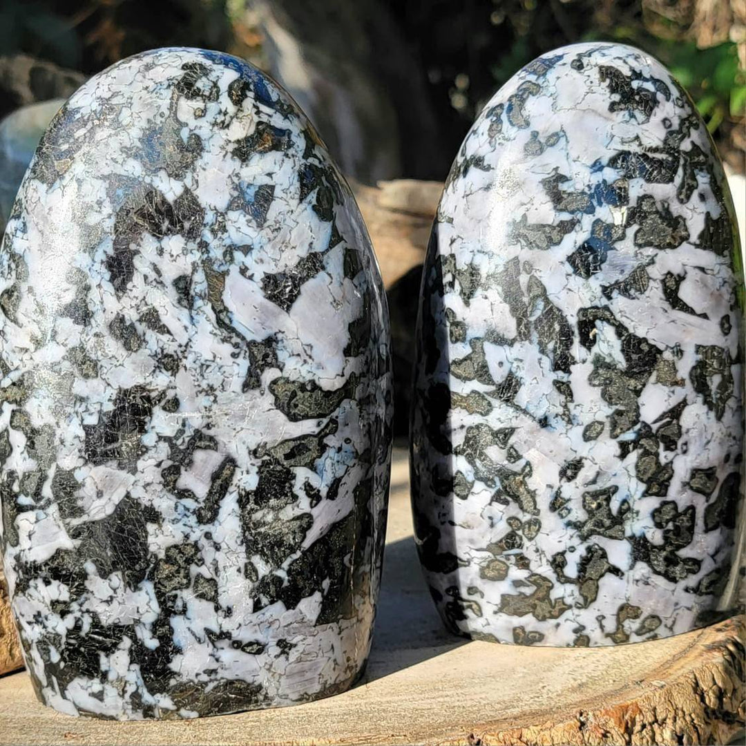 Mystical Merlinite, Heavenly Harmony: Discover the Wonders of Mystical Merlinite - SOUTHBAYSALTS 