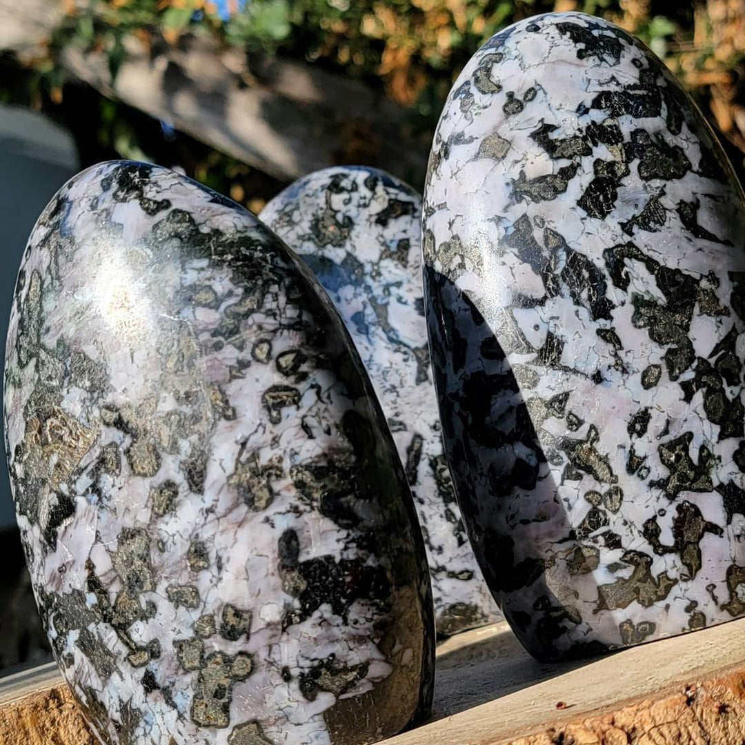 Mystical Merlinite, Heavenly Harmony: Discover the Wonders of Mystical Merlinite - SOUTHBAYSALTS 