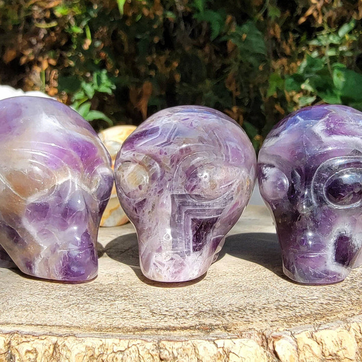 Crystal Alien Carvings, Stellar Soulmate: The Alien Head Carving for Cosmic Hearts - SOUTHBAYSALTS 