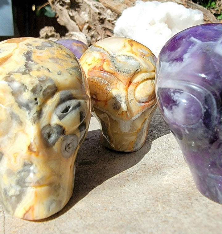 Crystal Alien Carvings, Stellar Soulmate: The Alien Head Carving for Cosmic Hearts - SOUTHBAYSALTS 