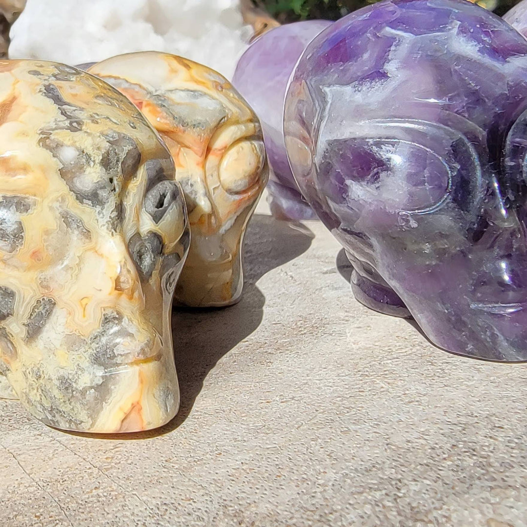 Crystal Alien Carvings, Stellar Soulmate: The Alien Head Carving for Cosmic Hearts - SOUTHBAYSALTS 