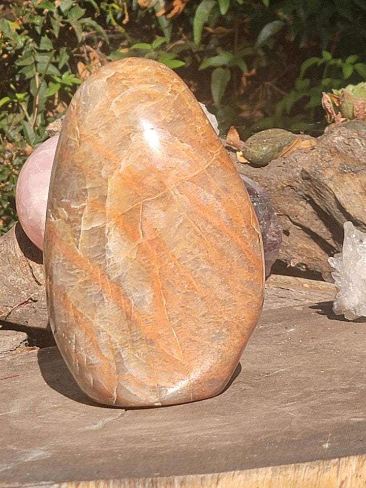 Peach Moonstone Freeform, Your Spark for Self-Love and New Passions - SOUTHBAYSALTS 