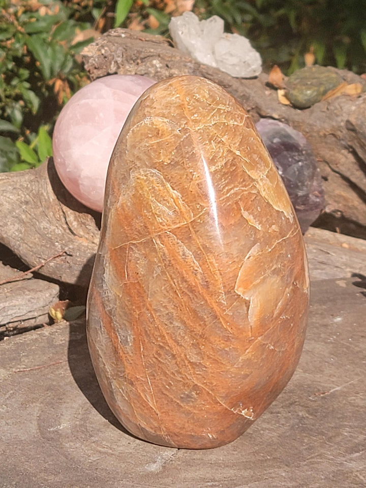 Peach Moonstone Freeform, Your Spark for Self-Love and New Passions - SOUTHBAYSALTS 