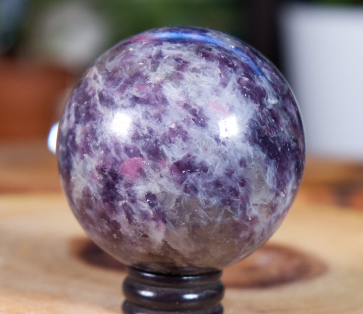 Lepidolite Spheres, Calm in the Chaos: Lepidolite's Guide to Graceful Transitions - SOUTHBAYSALTS 