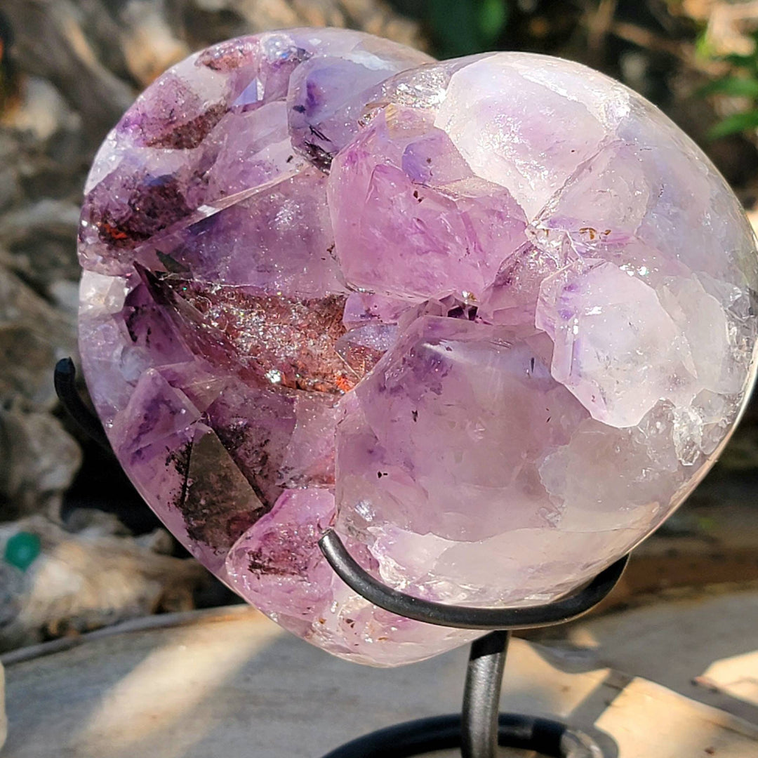 Amethyst Heart on a Custom Stand, Heart of Transformation: Unveil the Love Within - SOUTHBAYSALTS 