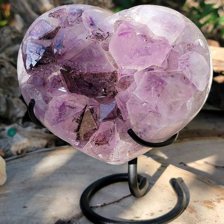 Amethyst Heart on a Custom Stand, Heart of Transformation: Unveil the Love Within - SOUTHBAYSALTS 