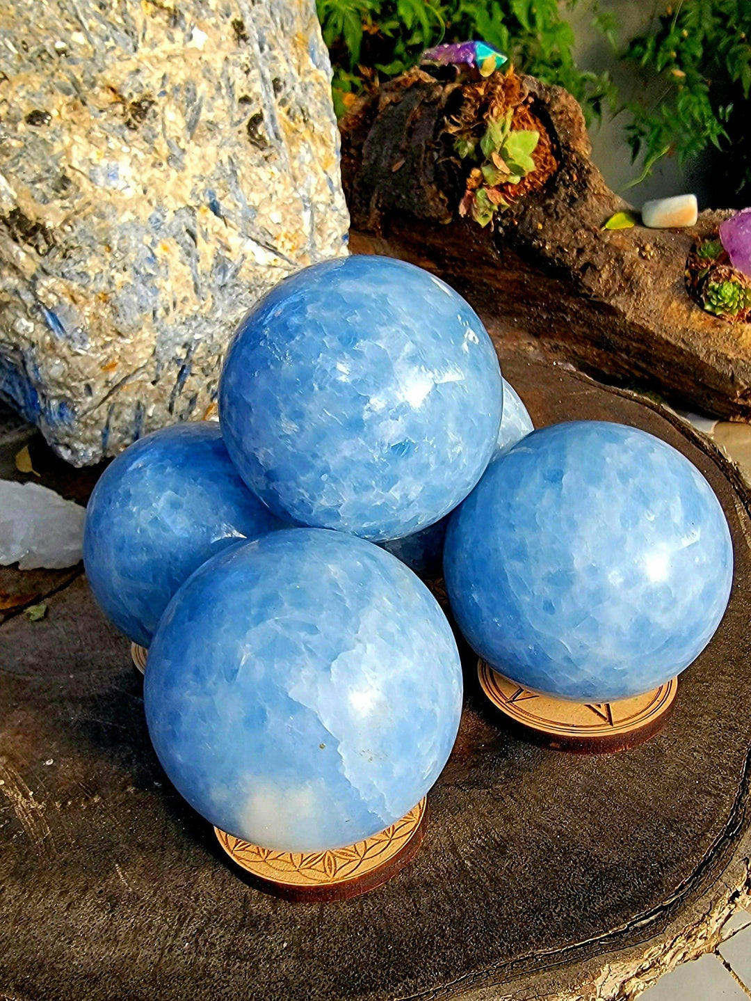 Blue Calcite Sphere, Calm in Your Palm: Blue Calcite Sphere for Stress-Free Serenity - SOUTHBAYSALTS 