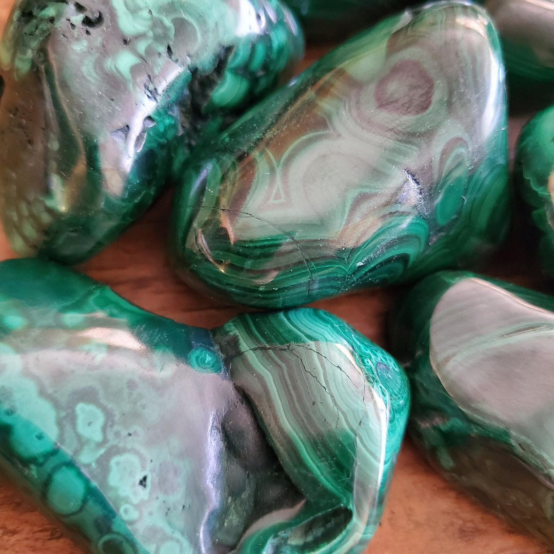 Malachite Pocket Stones, Malachite the Protection Stone, Beautiful Quality Polished Malachite - SOUTHBAYSALTS 