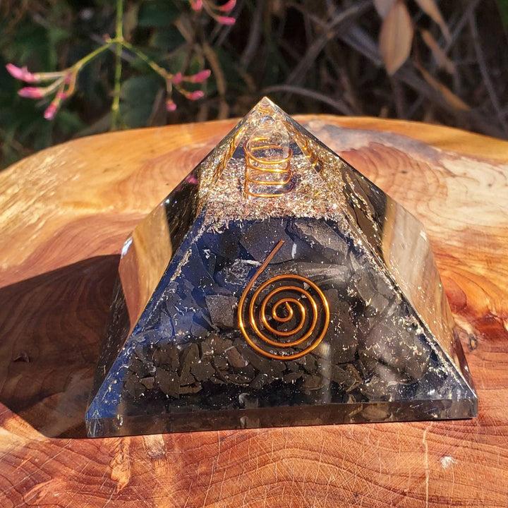 Large Orgone Pyramids, Shungite Pyramids, Orgonite Pyramids - SOUTHBAYSALTS 