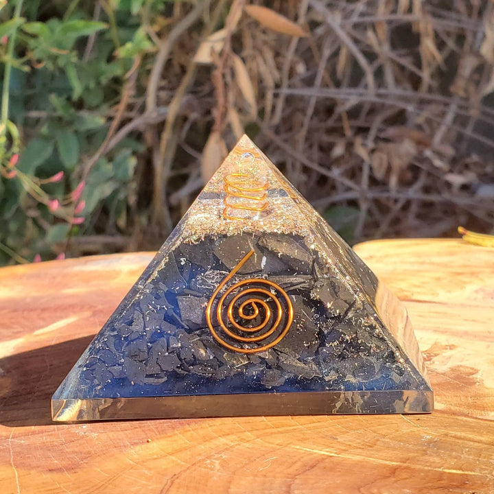 Large Orgone Pyramids, Shungite Pyramids, Orgonite Pyramids - SOUTHBAYSALTS 