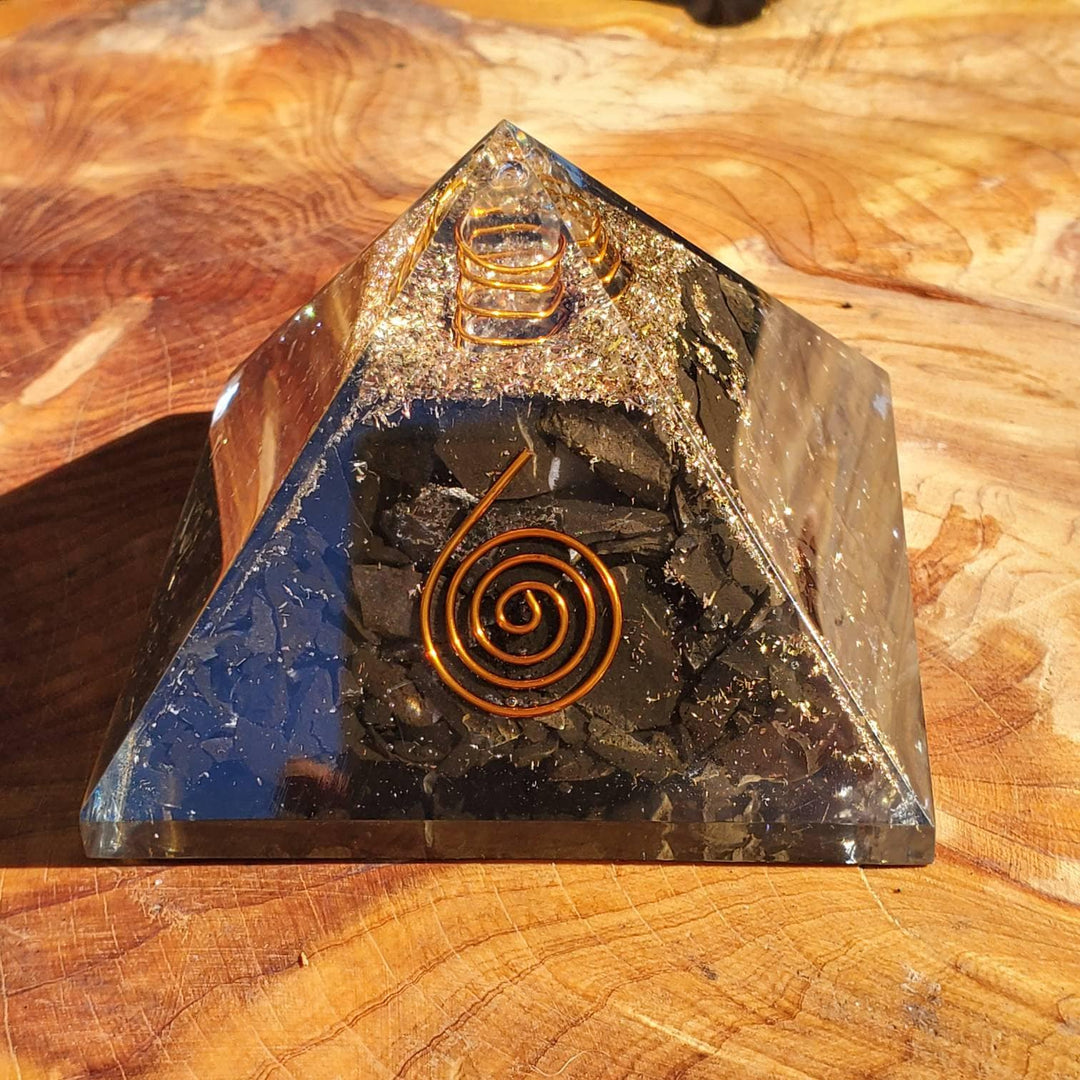 Large Orgone Pyramids, Shungite Pyramids, Orgonite Pyramids - SOUTHBAYSALTS 