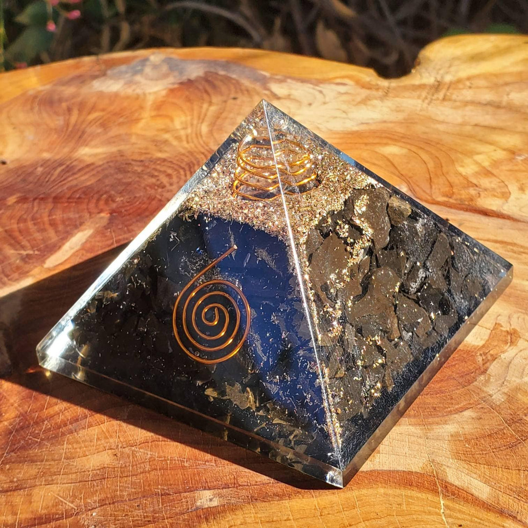 Large Orgone Pyramids, Shungite Pyramids, Orgonite Pyramids - SOUTHBAYSALTS 