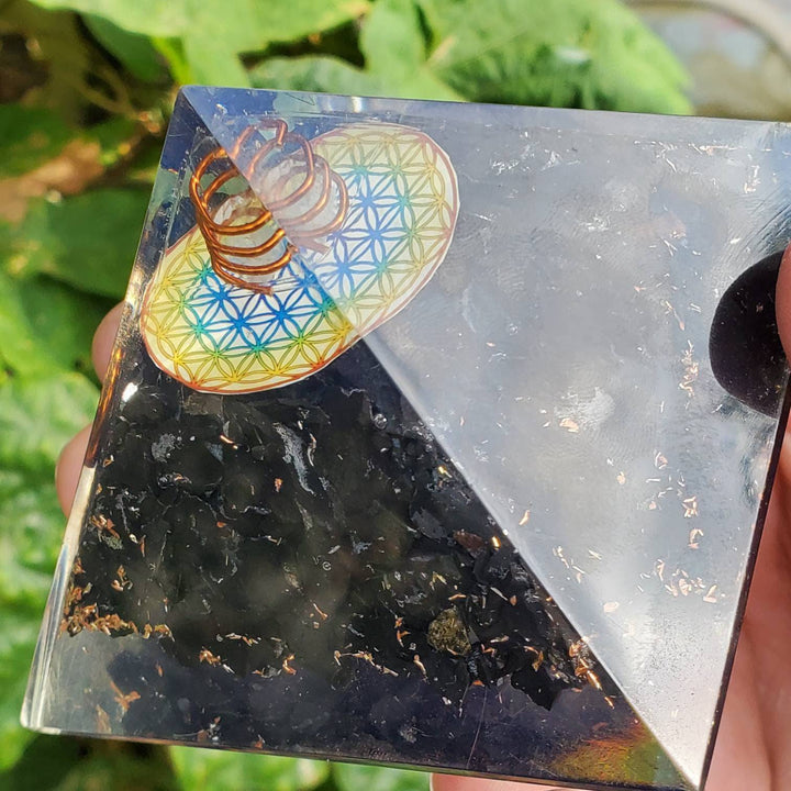 Large Orgonite Pyramid, Orgone Pyramid, Tourmaline Orgone Pyramid with Mandala - SOUTHBAYSALTS 