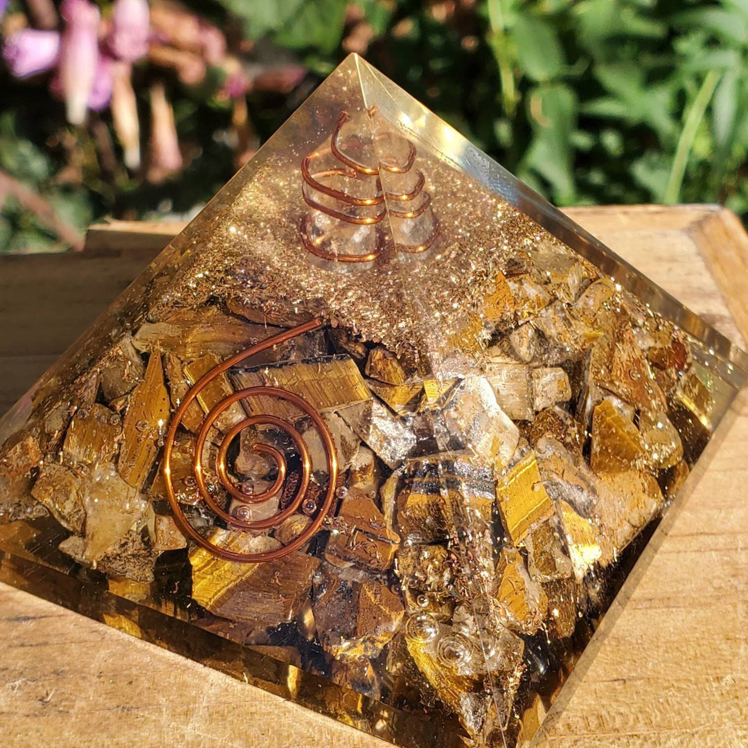 Large Orgonite Pyramid, Orgone Pyramids, Tigers Eye Orgone Pyramid - SOUTHBAYSALTS 