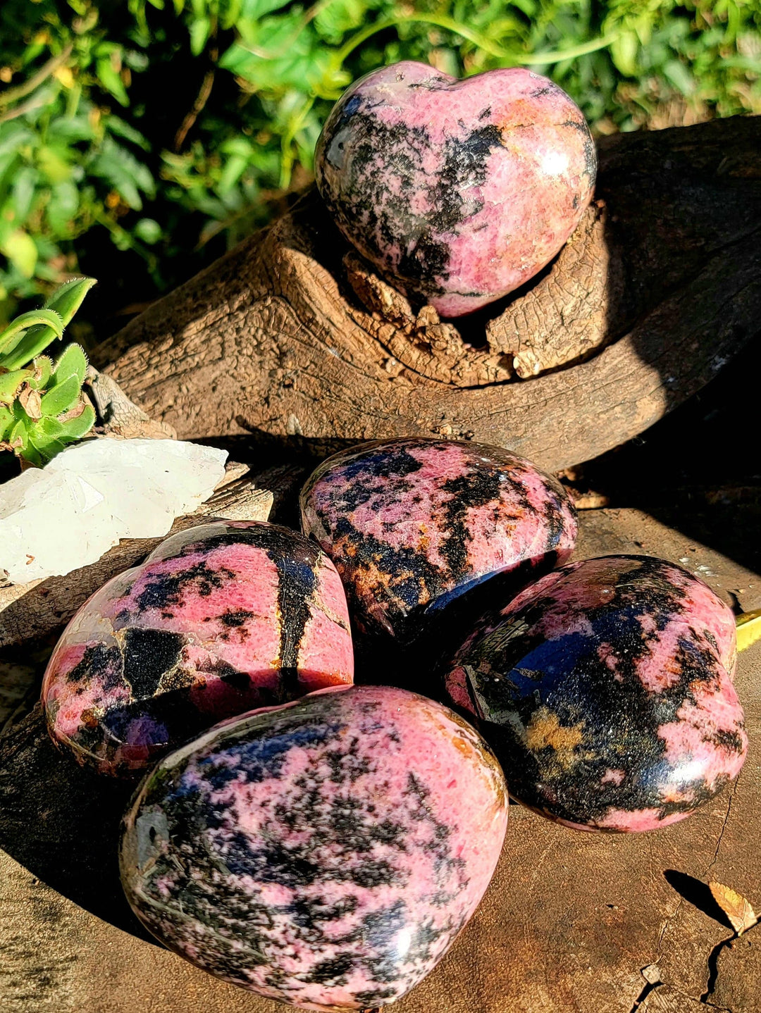 Rhodonite Heart, Stone of Compassion and Balance - SOUTHBAYSALTS 