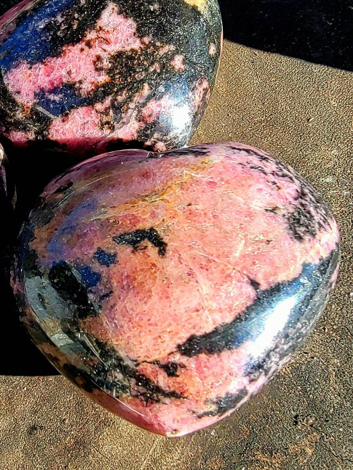 Rhodonite Heart, Stone of Compassion and Balance - SOUTHBAYSALTS 