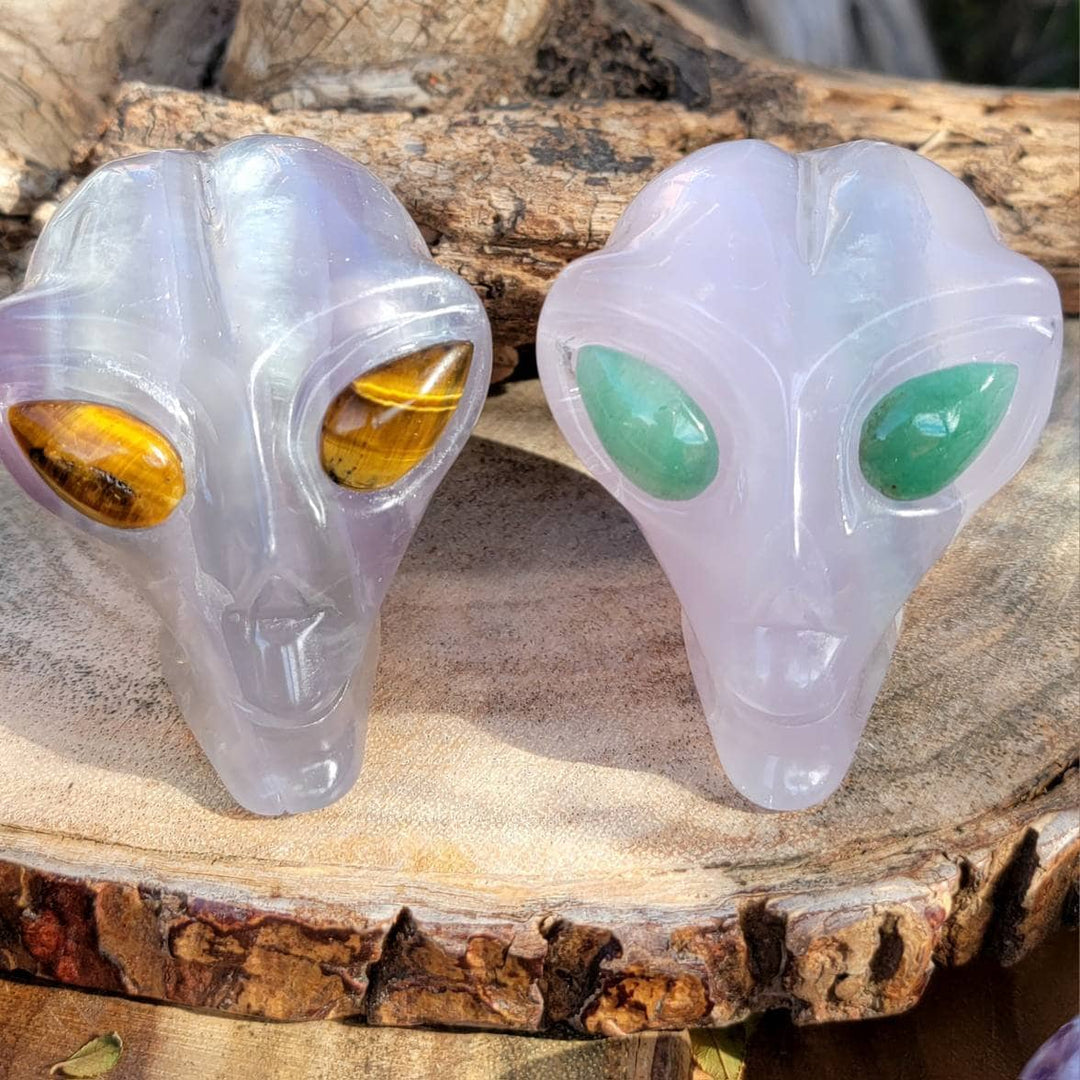 Alien Heads Crystal Carving, Skull Sparkle: Unearth Your Energy with Alien Crystal Wonders - SOUTHBAYSALTS 