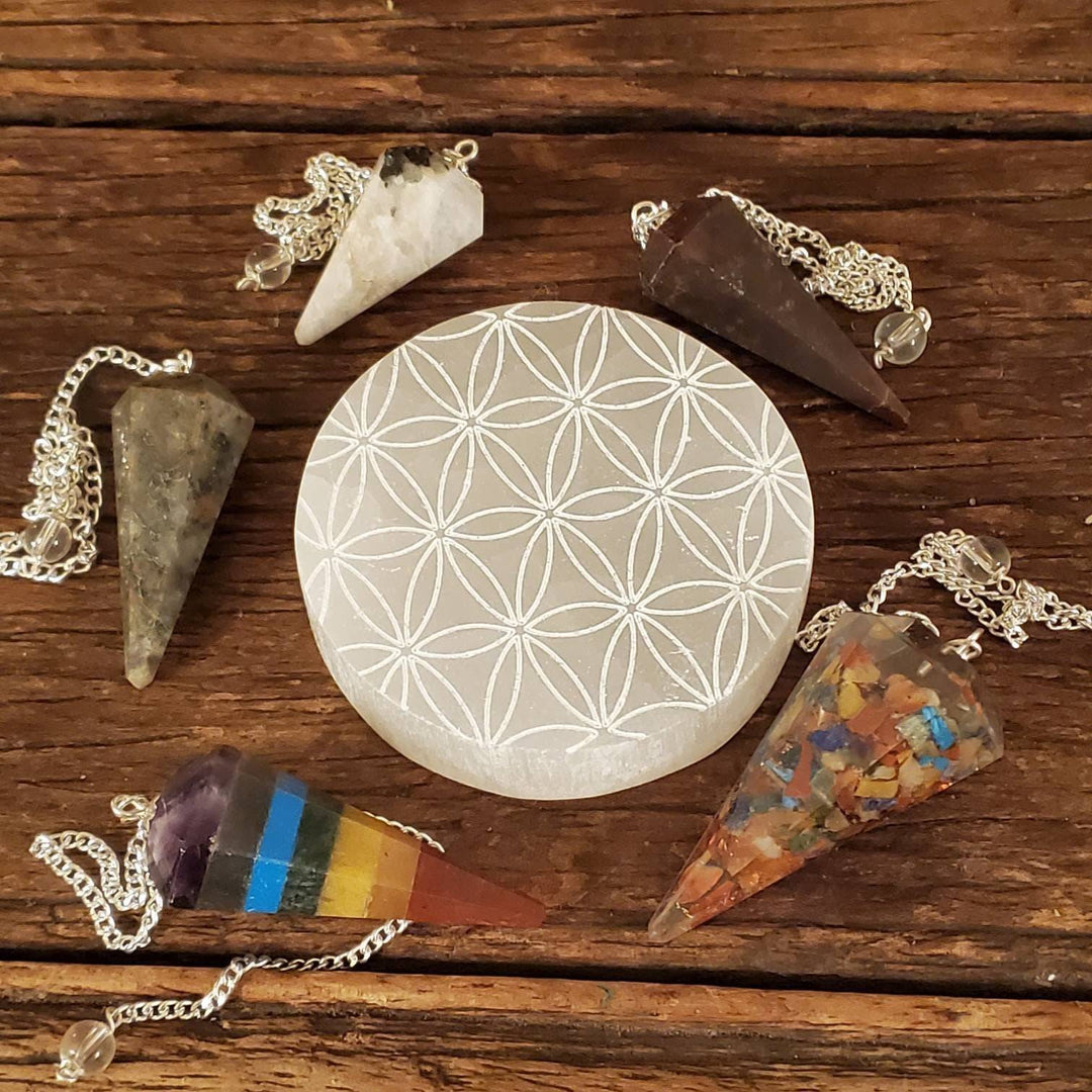 Crystal Pendulums, Sway to Insight: Harnessing the Pendulum for Clarity and Confidence - SOUTHBAYSALTS 