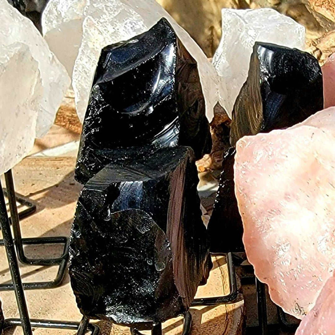 Crystals on a Stand, Rock Your Decor: Stunning Raw Crystals for a Touch of Natural Energy - SOUTHBAYSALTS 