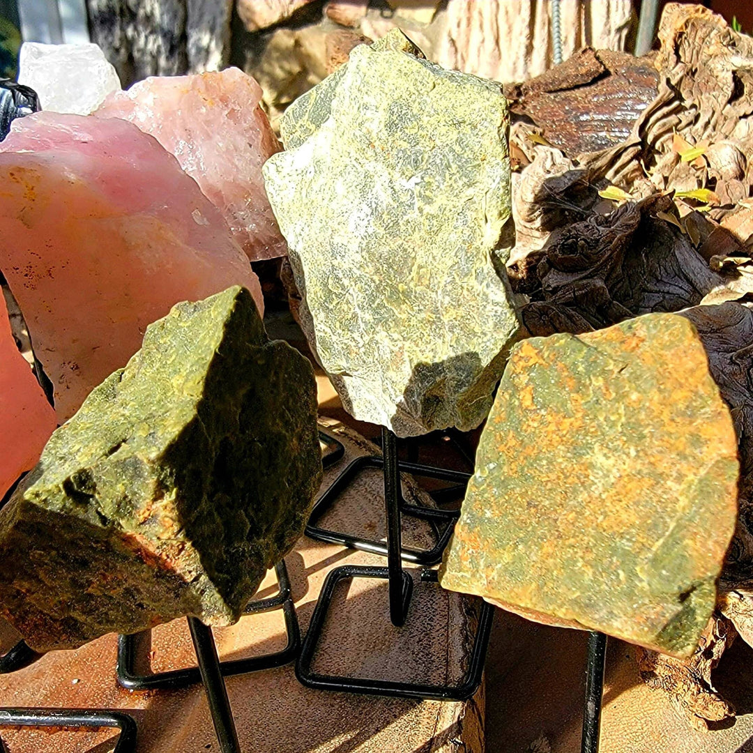 Crystals on a Stand, Rock Your Decor: Stunning Raw Crystals for a Touch of Natural Energy - SOUTHBAYSALTS 