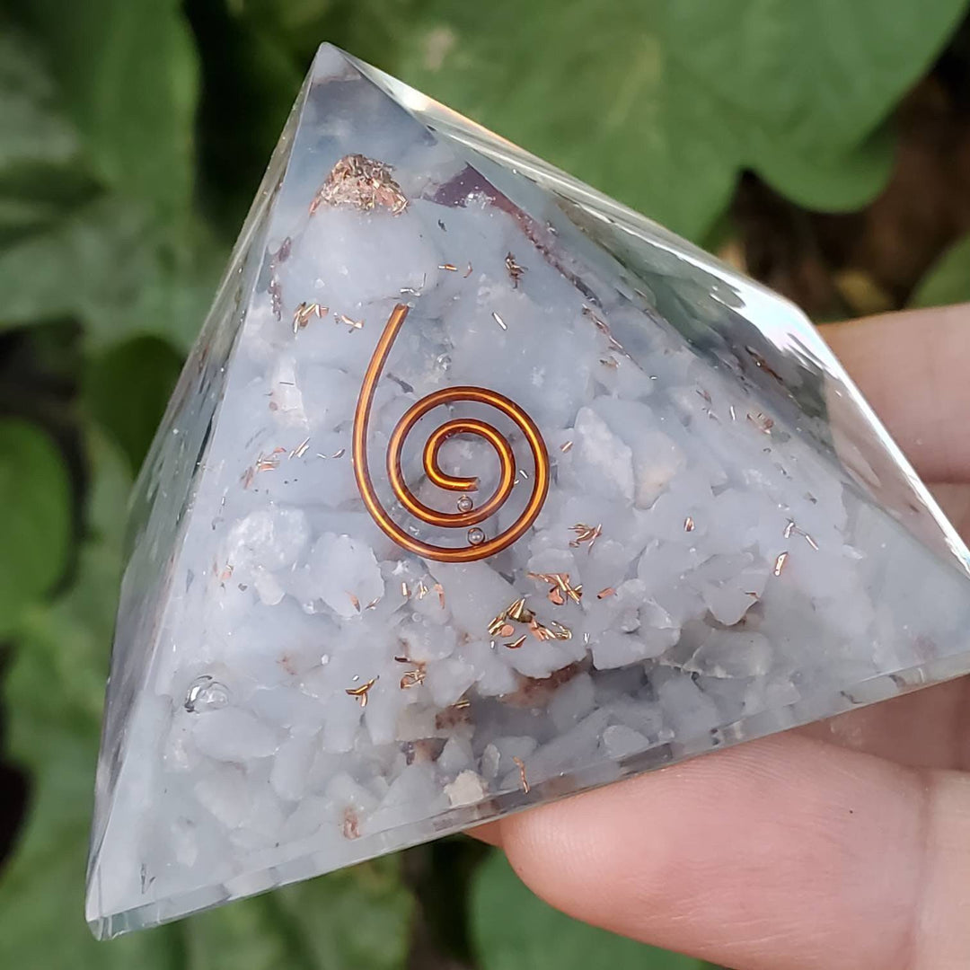 Orgonite Pyramids, Orgone Pyramids, Multiple Choices of Crystal Orgone Pyramids - SOUTHBAYSALTS 