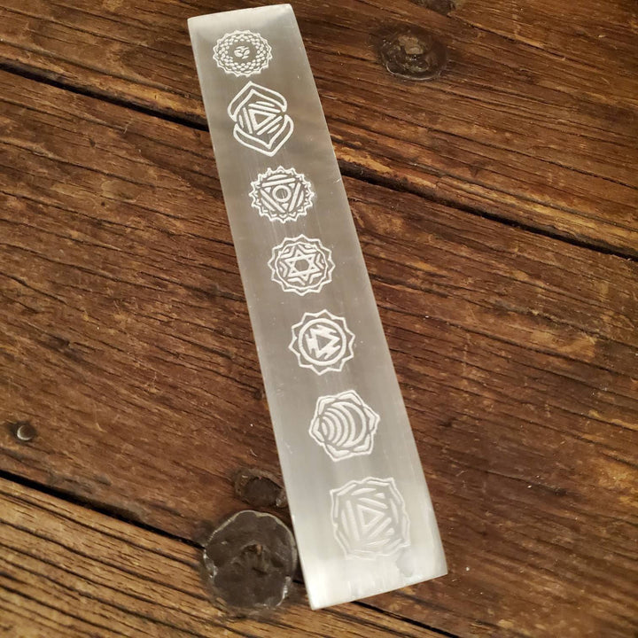 Etched 7 Chakra Morrocan Selenite Stick, Seven Chakras etched on Morrocan Selenite Stick with optional Tumbled Stones and Pouch - SOUTHBAYSALTS 