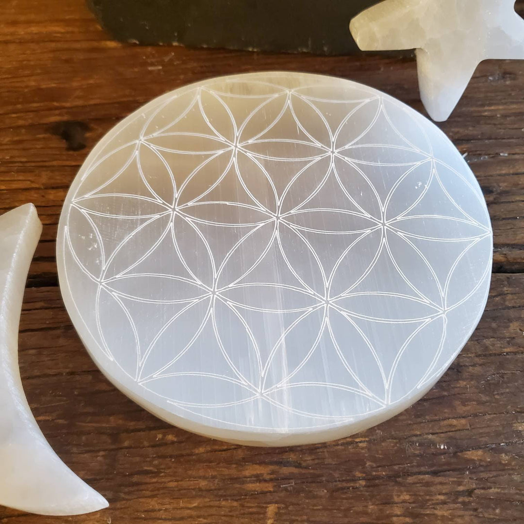 Flower of Life Etched Selenite Plate, Morrocan Selenite Etched Flower of Life Cleansing Plate - SOUTHBAYSALTS 