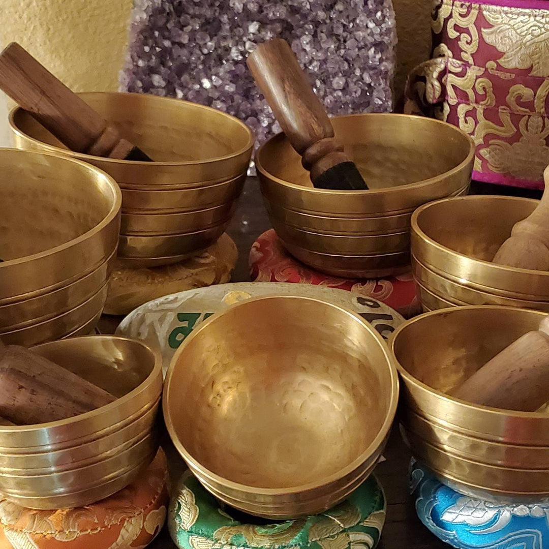 Healing Vibrational Hand Hammered Tibetan Singing Bowl Set Complete with Strikers Cushion and Case, Easy to play Singing Bowl made in Nepal - SOUTHBAYSALTS 