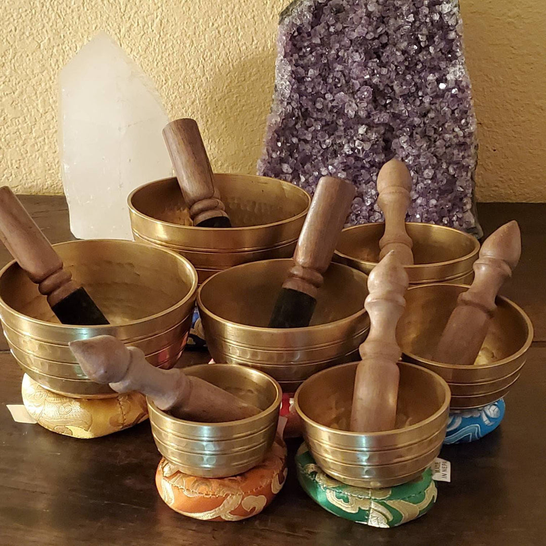 Healing Vibrational Hand Hammered Tibetan Singing Bowl Set Complete with Strikers Cushion and Case, Easy to play Singing Bowl made in Nepal - SOUTHBAYSALTS 