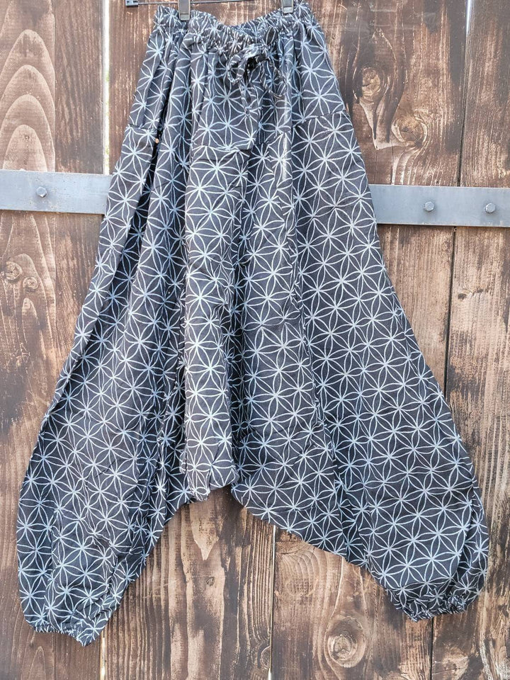 Unisex Harem Pants made in Nepal, Unisex One size most, Harem Yoga Pants, Boho Pants - SOUTHBAYSALTS 